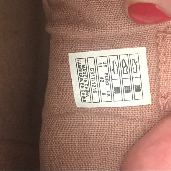 Super comfy rocket dogs! - Picture 4 of 4