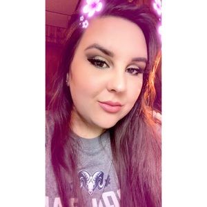 Meet your Posher, Katelyn