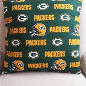 INSPIRED NFL GREEN BAY PACKERS PILLOWS