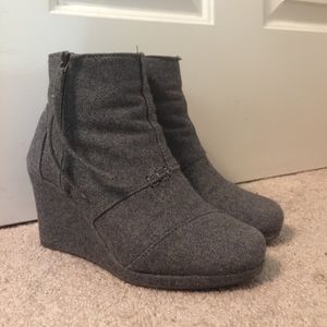 TOMS Wedges