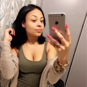 Meet your Posher, Rosalie