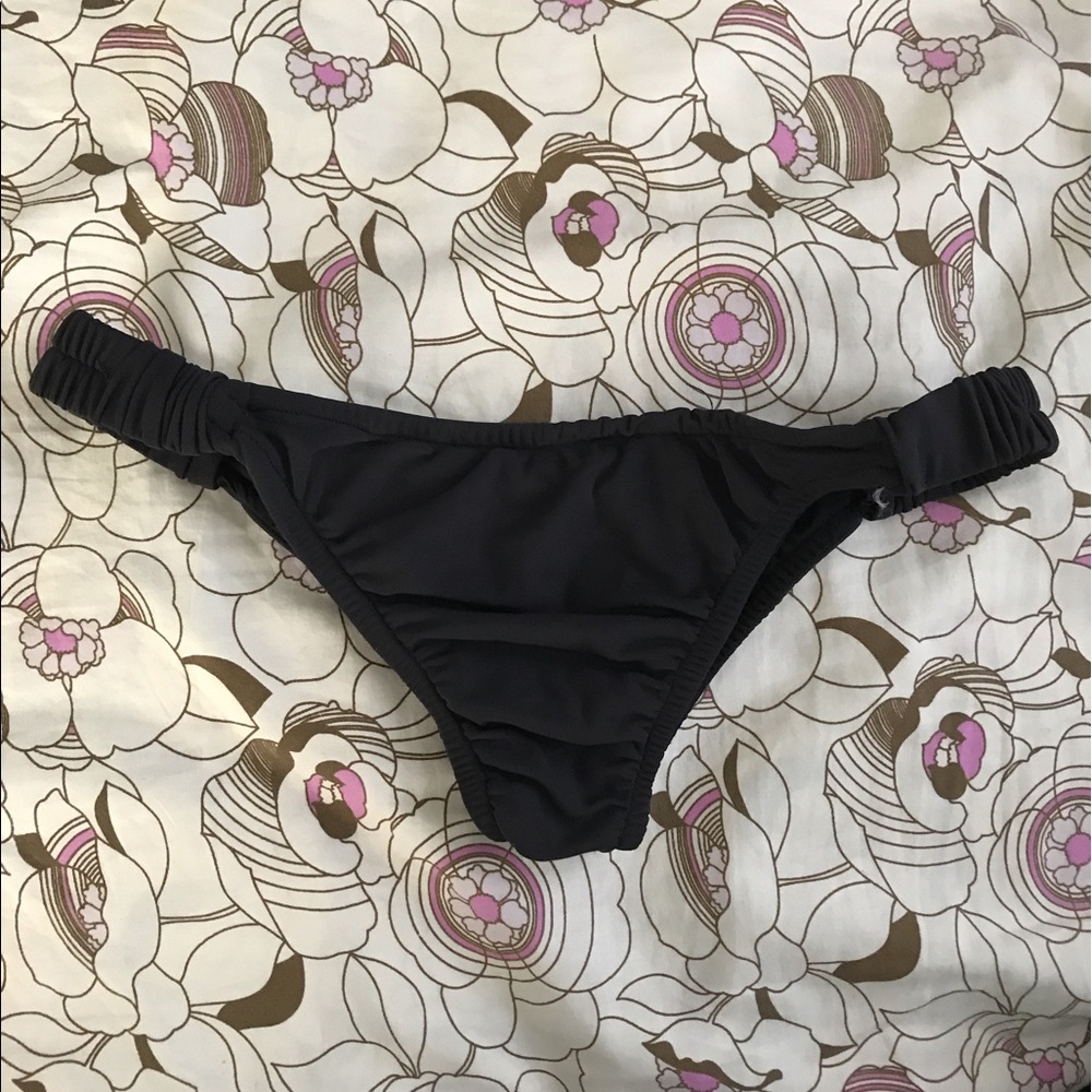 Bikini bottoms