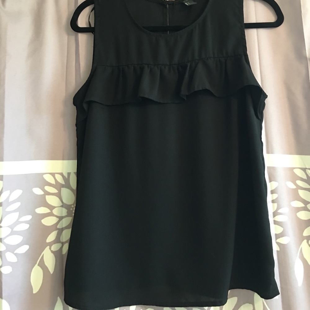 Ruffled tank top blouse