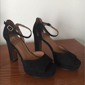 Black Platform Heel