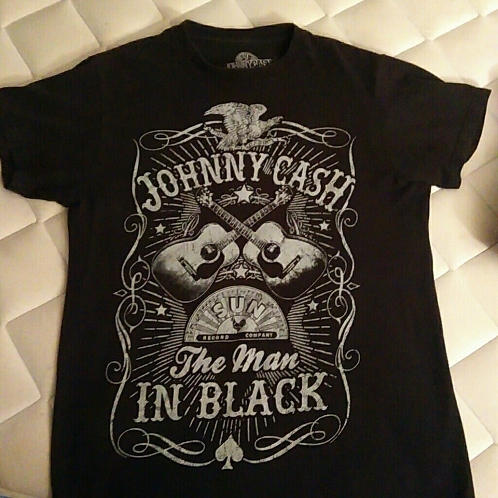 Mens sun washed vintage Johnny Cash Tee (small)