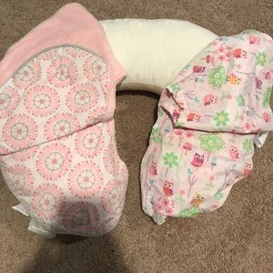 Boppy Pillow with two covers