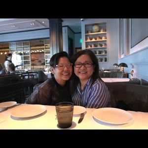 Meet your Posher, Flordeliza