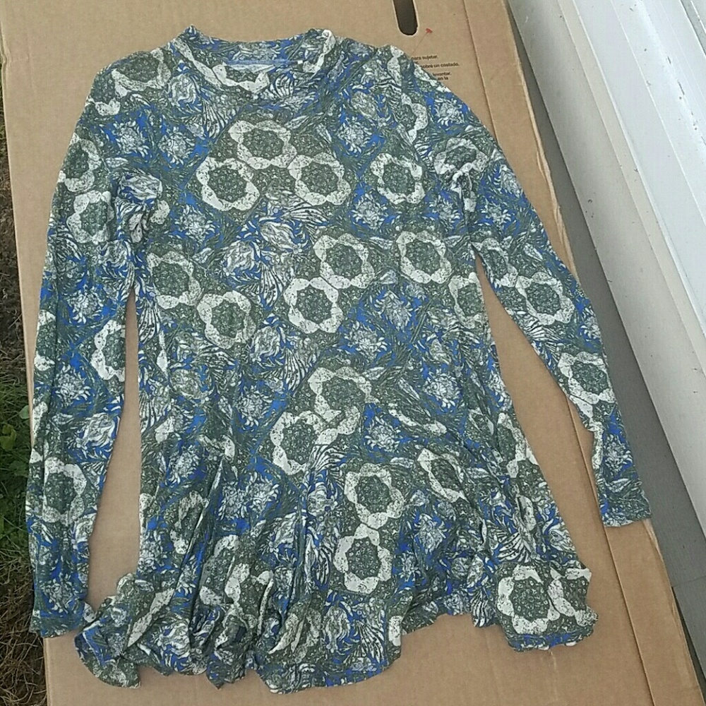 Flowy light-weight dress