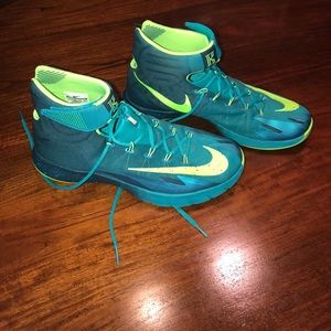 Nike 2015 hyperrev basketball sneakers