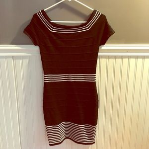 Max Studio Fitting Dress