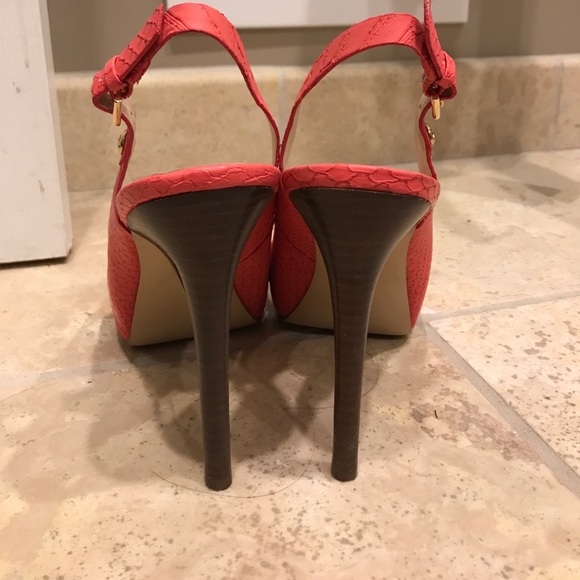 Guess sling back peep toe. Spring color! - Picture 2 of 3