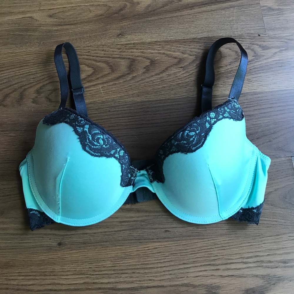 NWOT Lace Bra