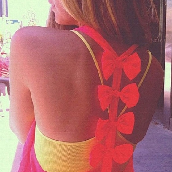 LF Hot Pink Top - Picture 2 of 2