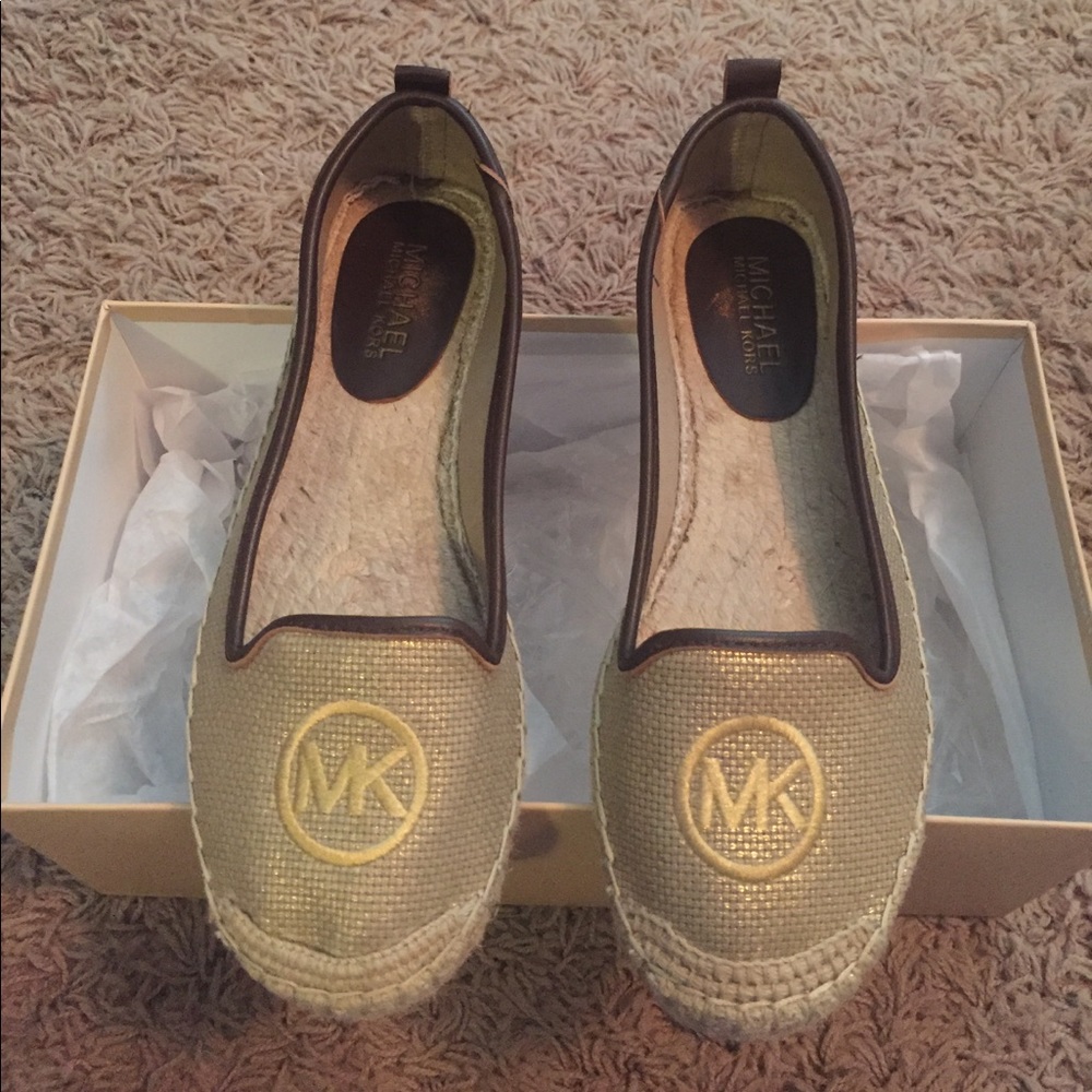 Michael kors leather loafers.
