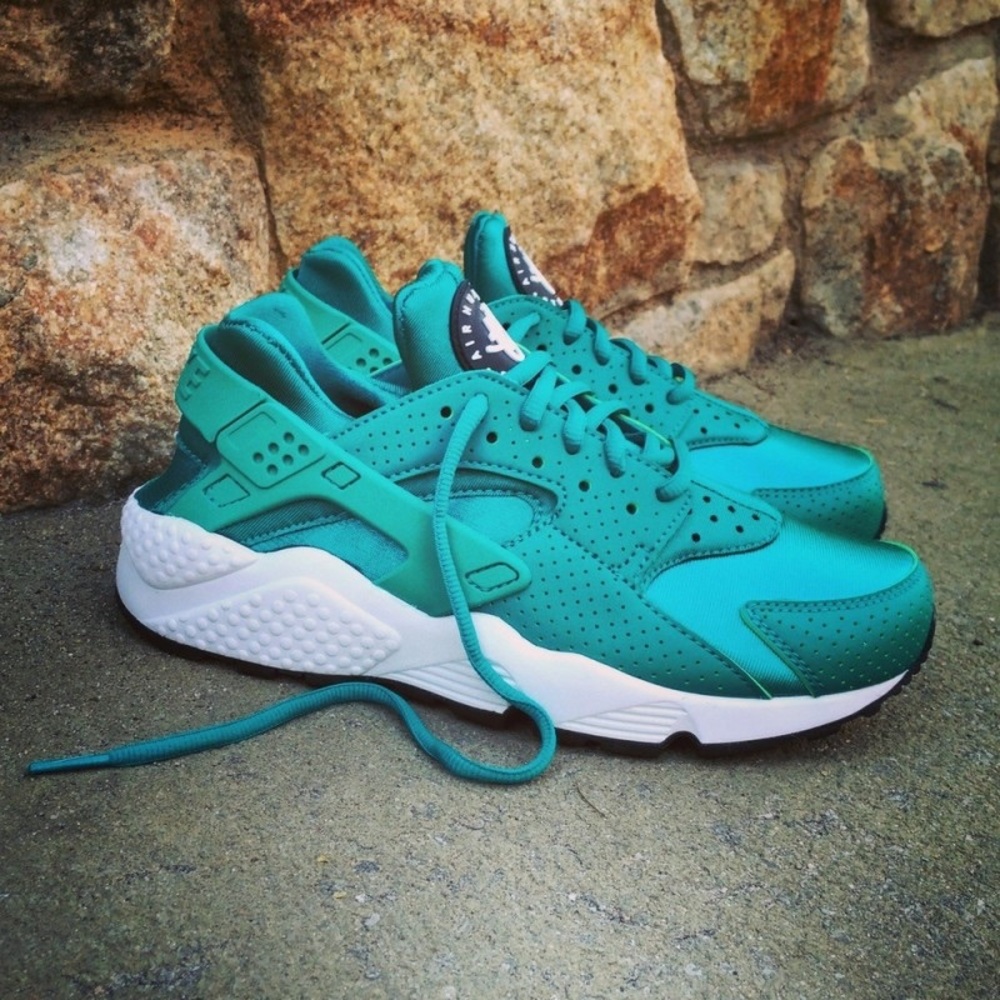 Nike Air Huarache Run Sneakers 😍😍
