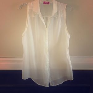 Sleeveless button down