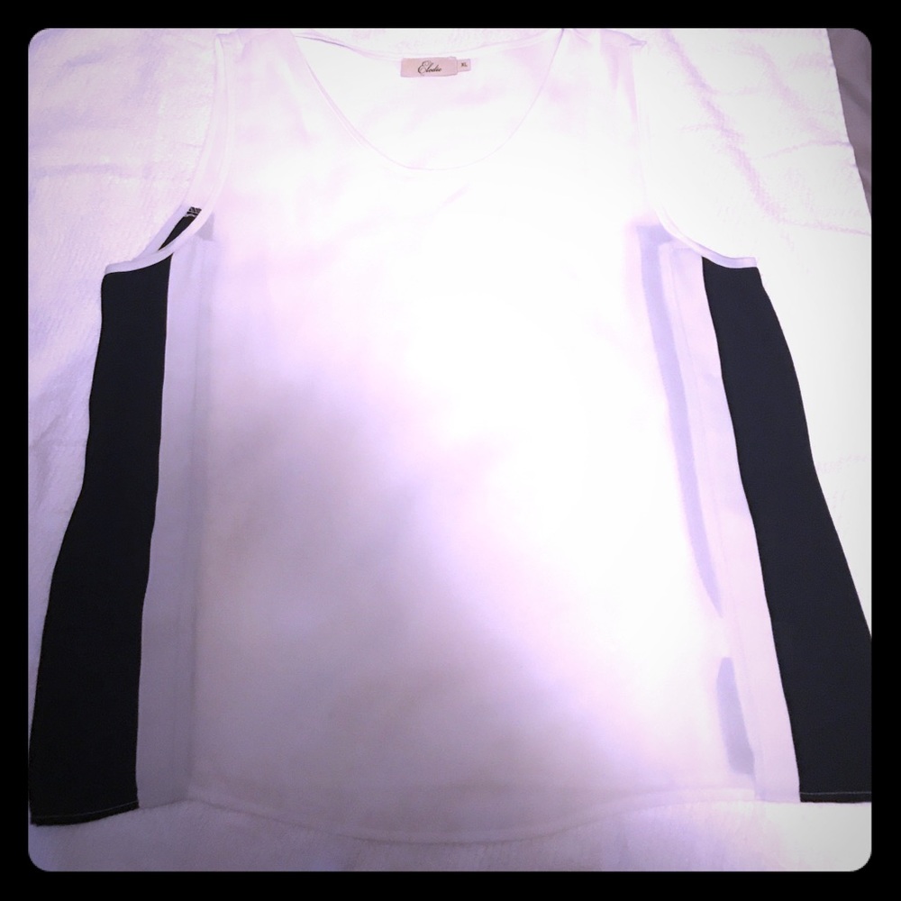 White sleeveless blouse with black stripe