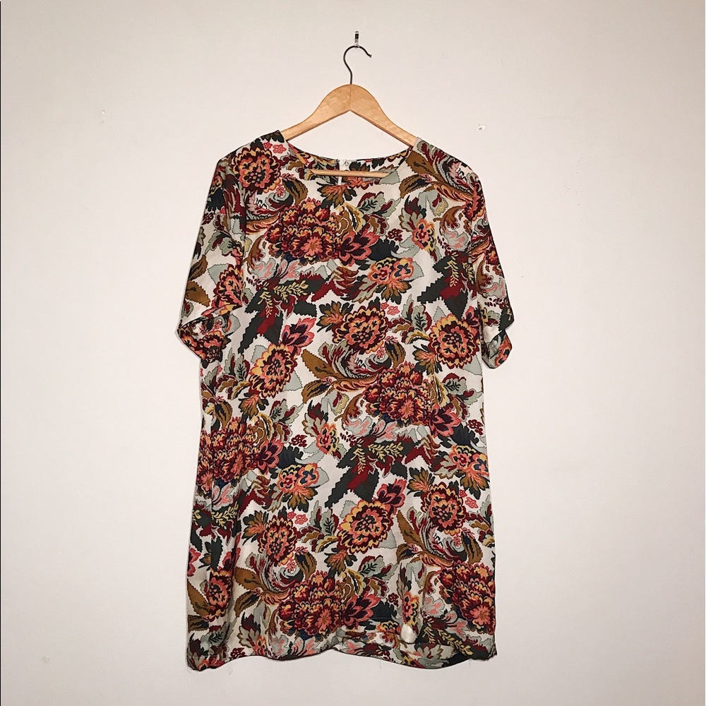 Floral print mini shift dress