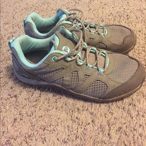 Merrell hiking shoes size 8.5