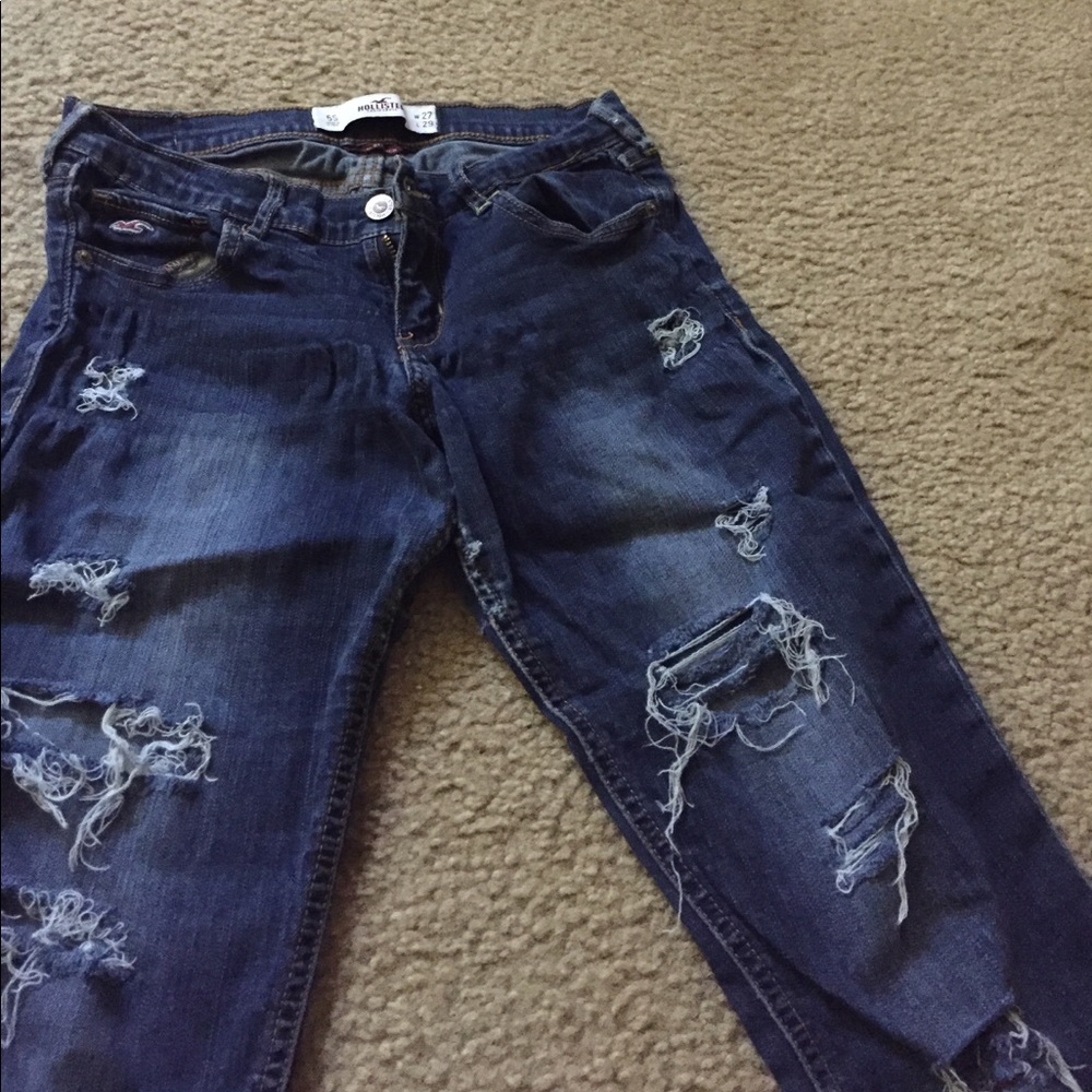 Hollister jeans , knee length , so cal stretch