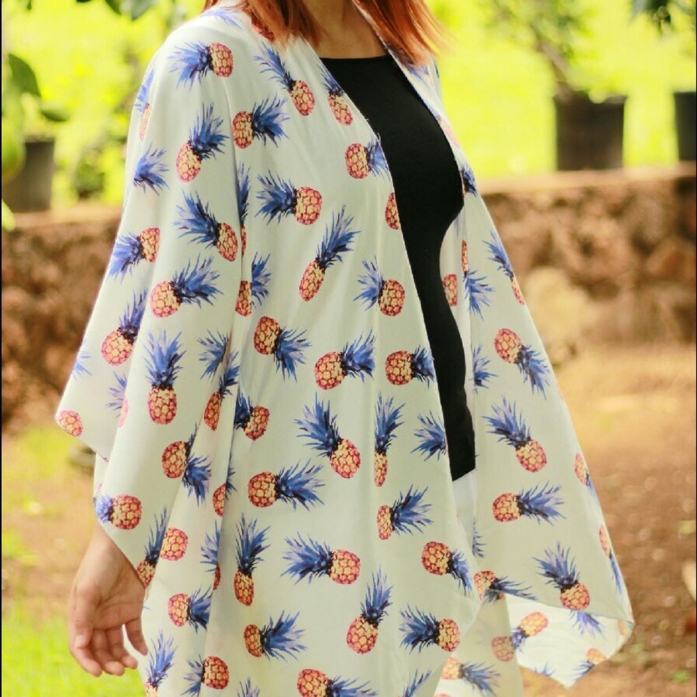 Pineapple tunic. PRICE IS FIRM