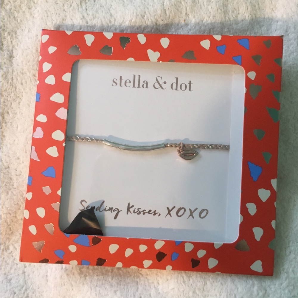 Stella & Dot simple bracelet