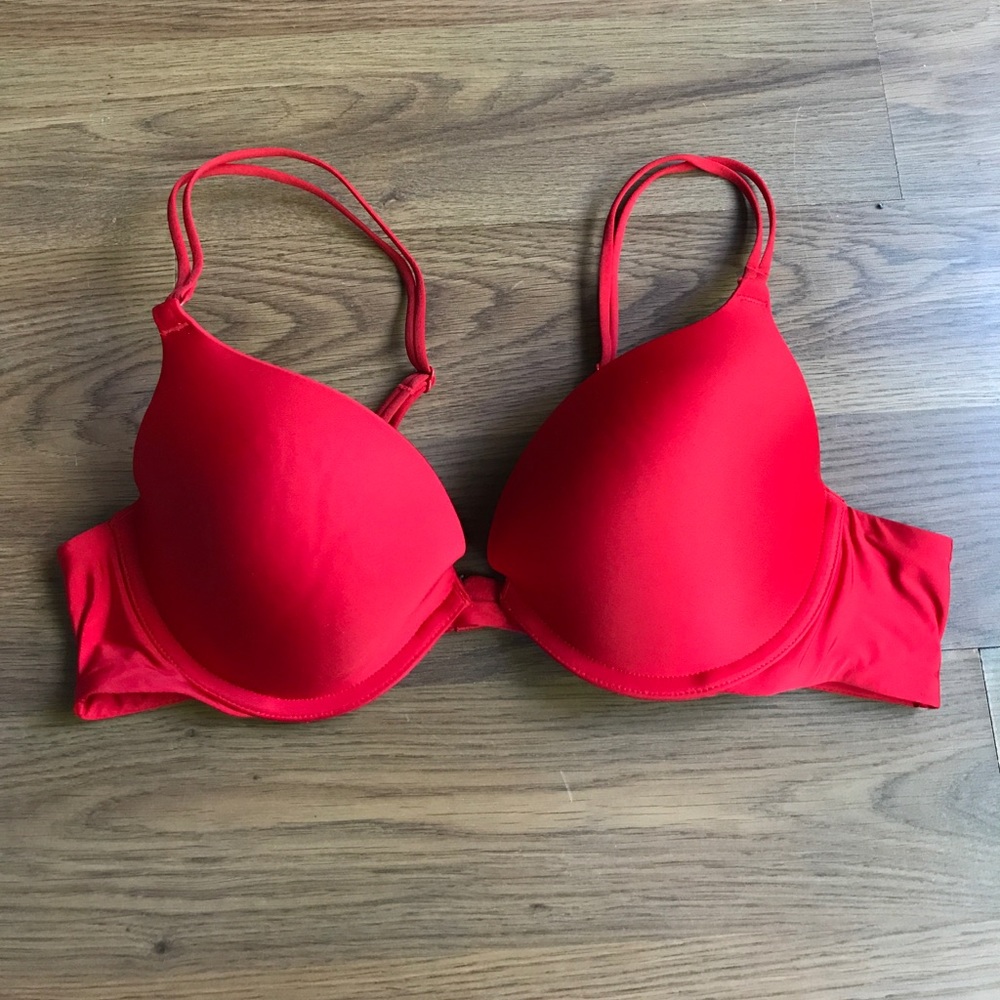 Victoria's Secret Push-Up Bra NWOT