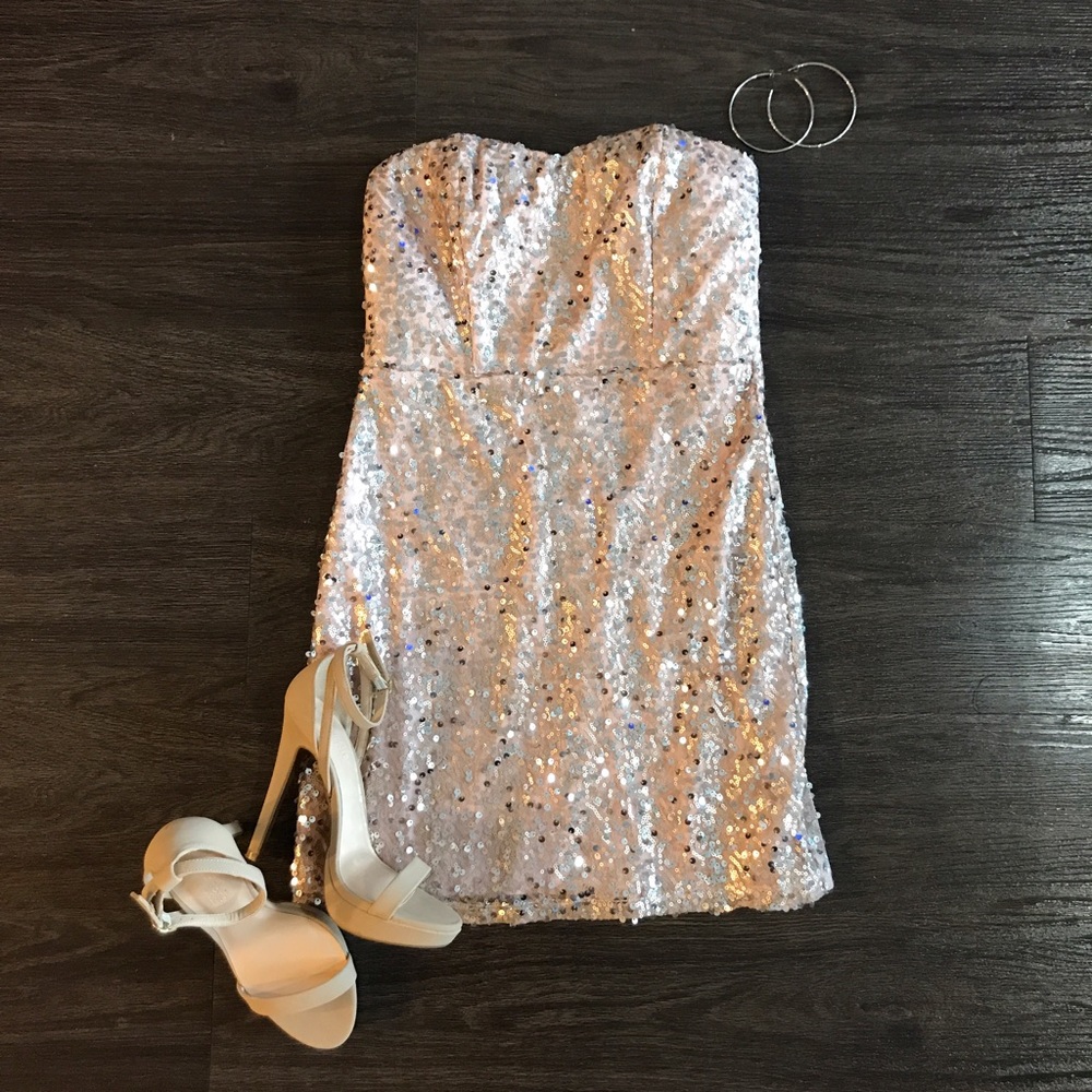 SOLD Sparkly Sweetheart Strapless Dress