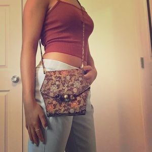 CLEARANCE! Vintage Patterned Bag 🔴