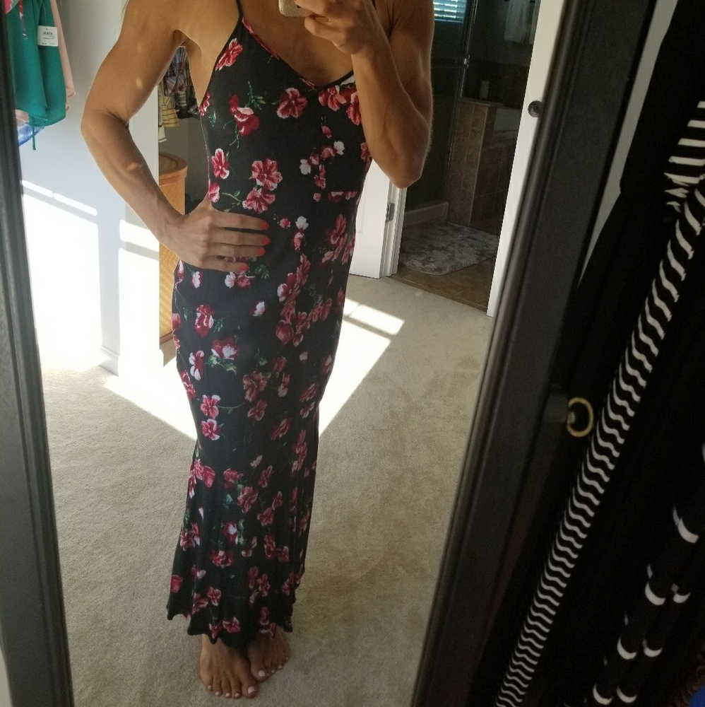Sexy Black Floral Maxi