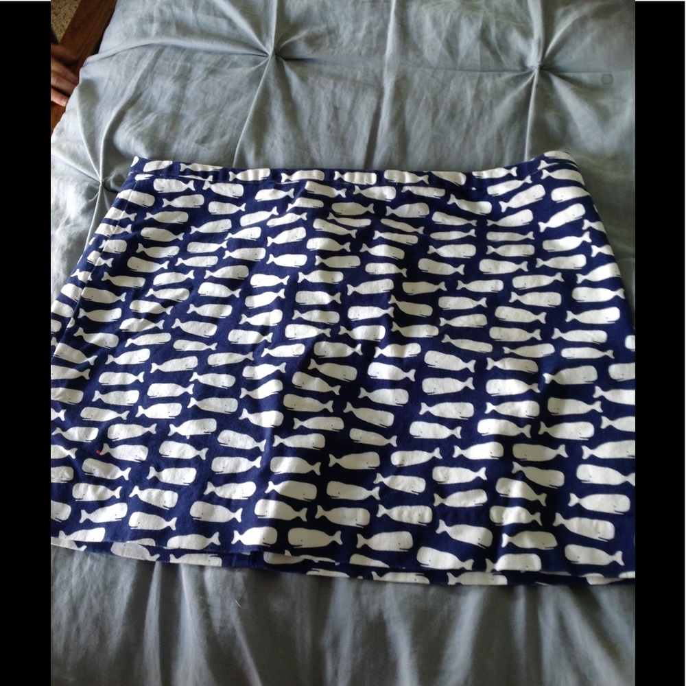 Vineyard vines whale skirt
