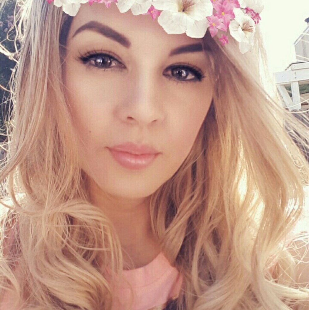 Meet your Posher, Eunice