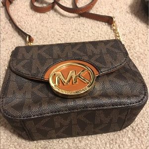 Brown Michael Kors signature cross body