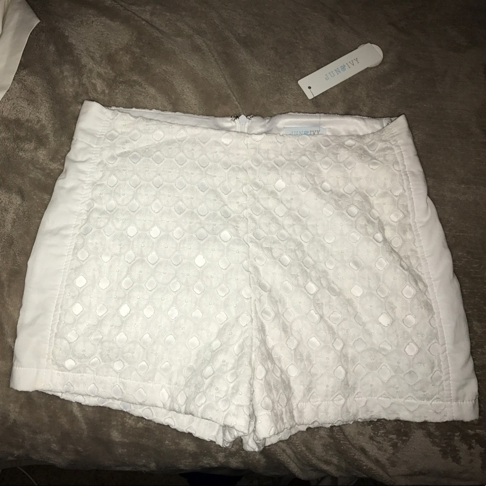 Lace white shorts