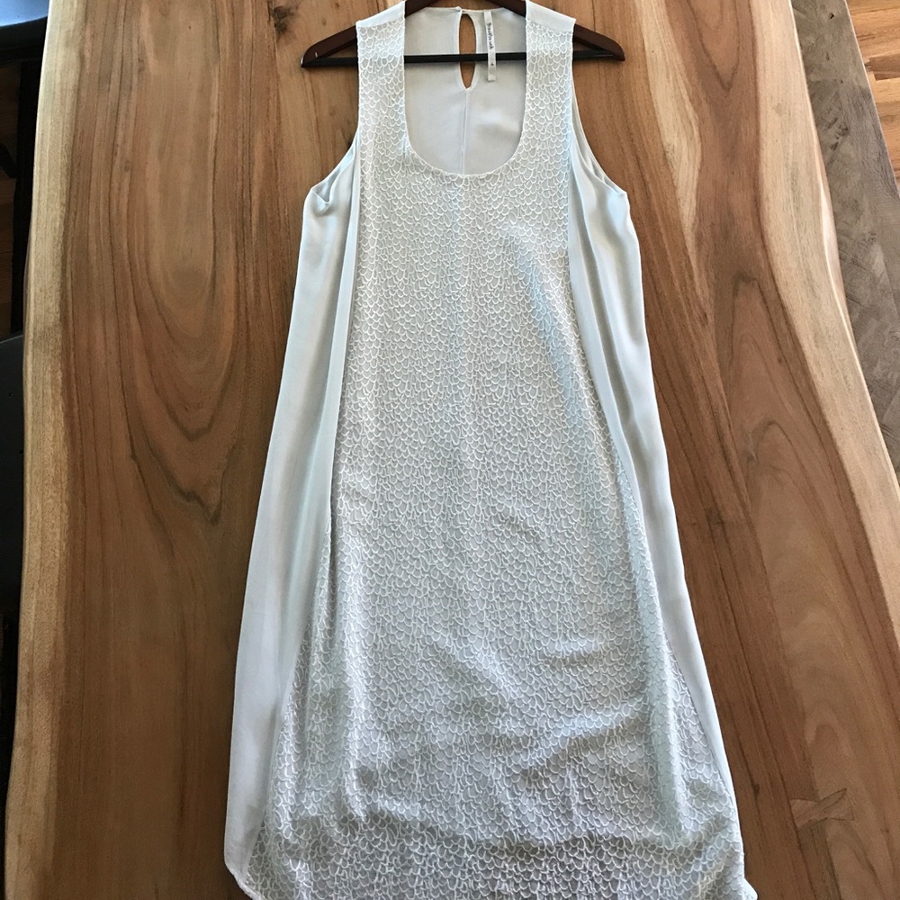 Transit Par Such white scalloped dress