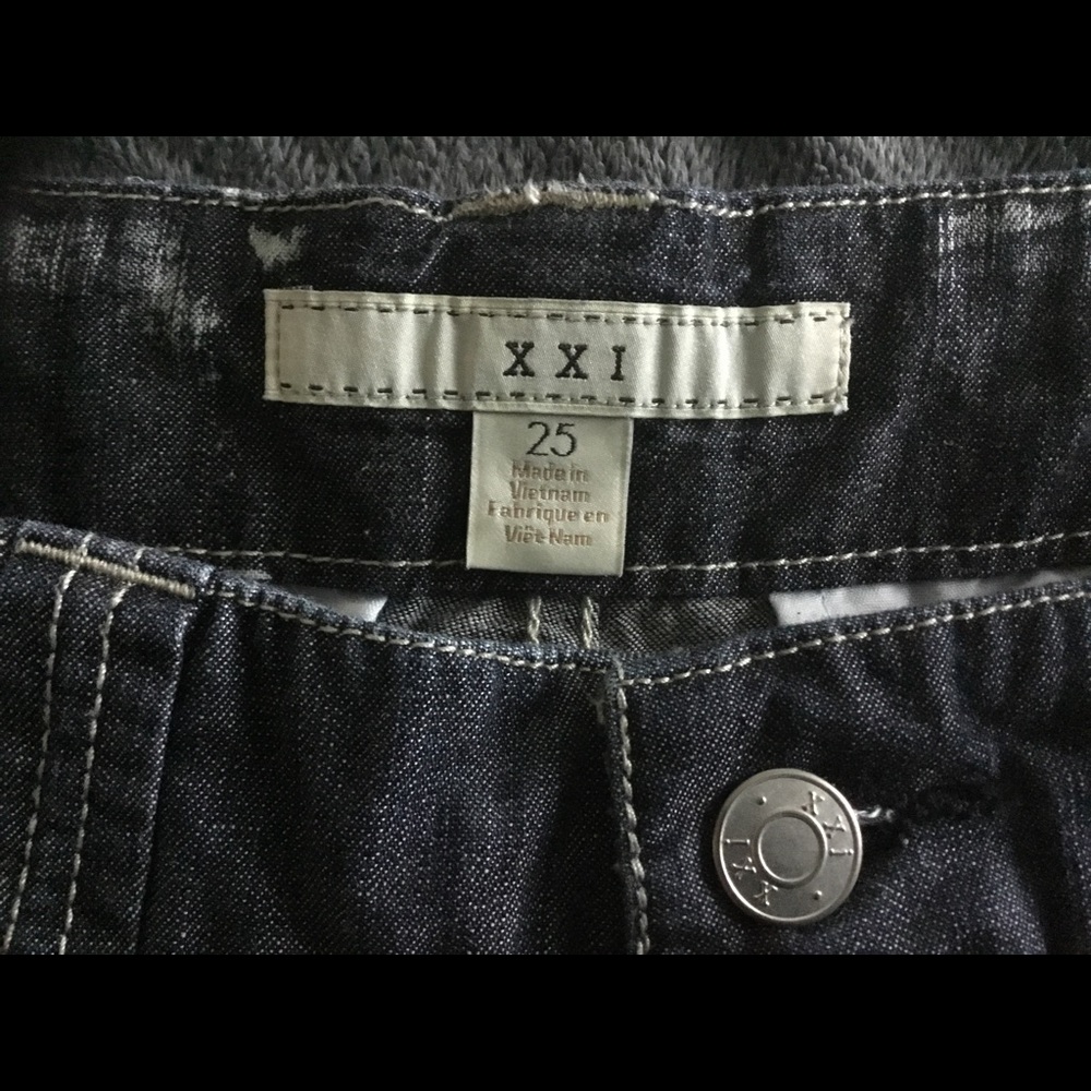 Jean shorts - Picture 3 of 3
