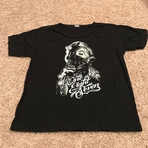 Marilyn 187 tee