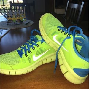 Nike free 5.0 shoes