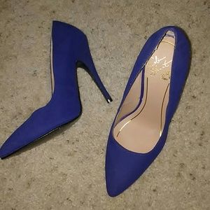 Blue Pumps