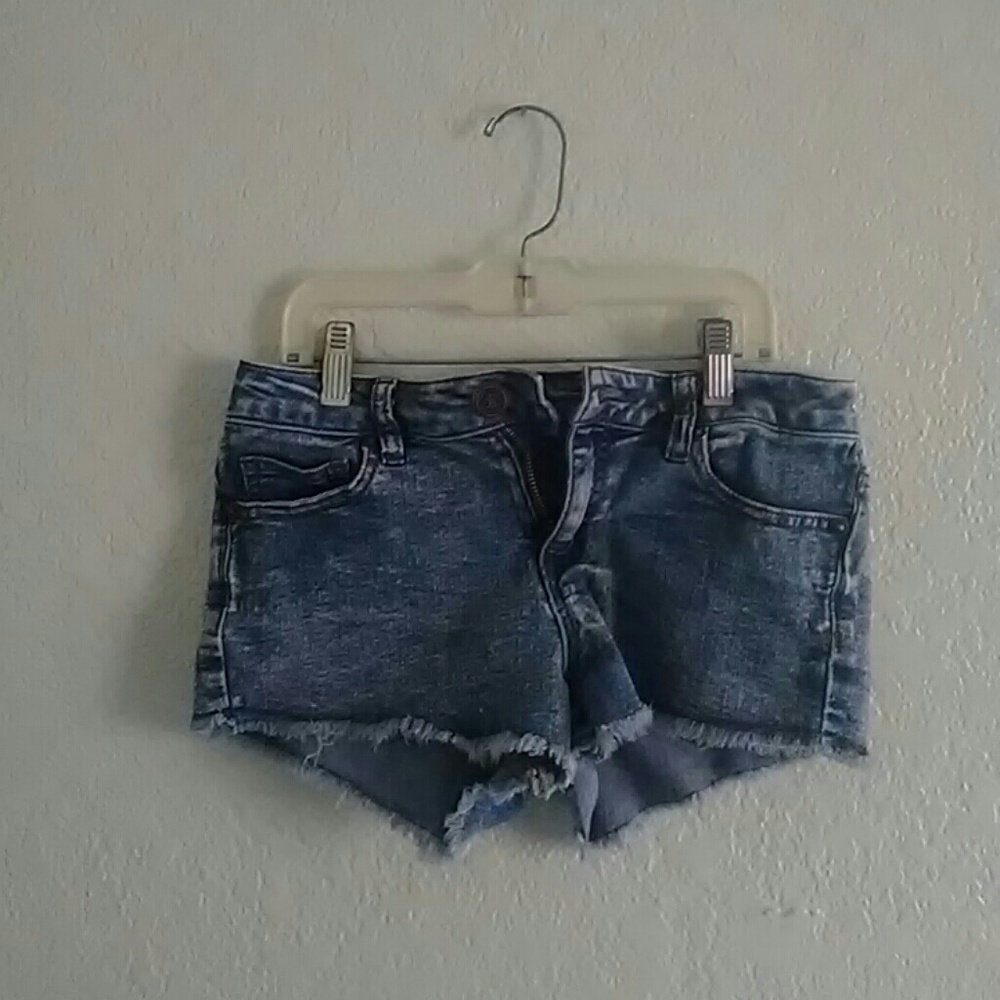 Short shorts