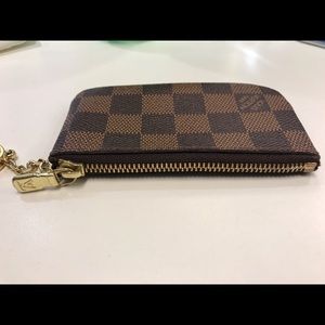 Authentic Louis Vuitton Damier Ebene key cles
