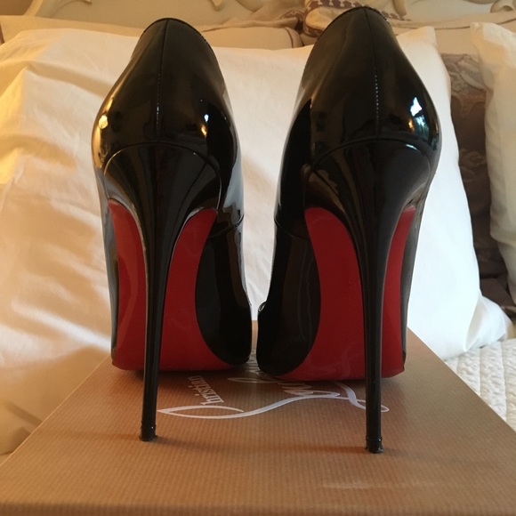 Christian Louboutin Black "So Kate" - Picture 6 of 10