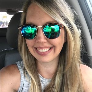 Meet your Posher, Tiffany