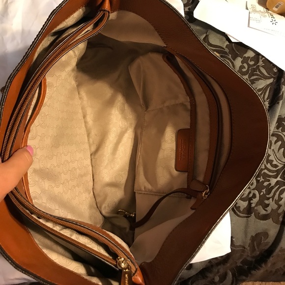 Michael Kors Tote - Picture 3 of 8