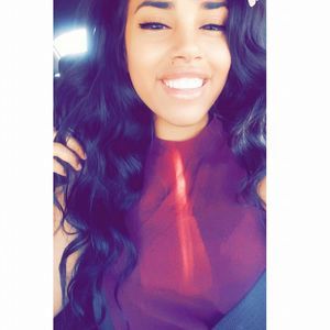 Meet your Posher, Denia