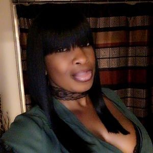 Meet your Posher, Anitra