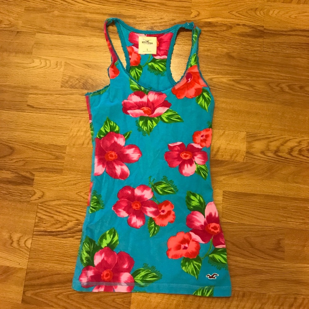 Hollister floral tank