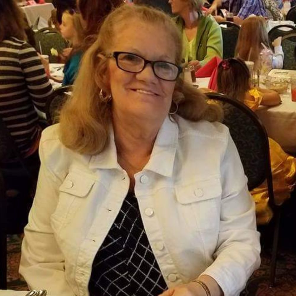 Meet your Posher, Dyann