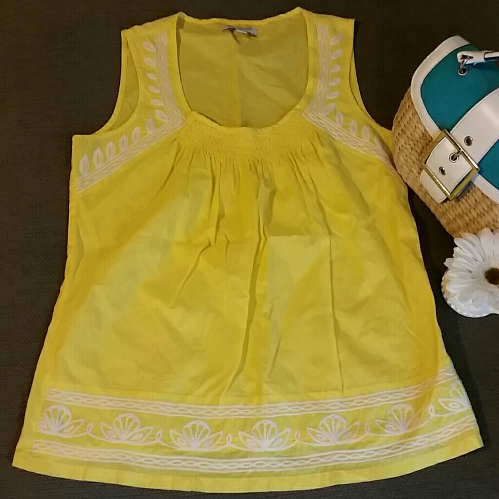 Banana Republic  Yellow top!