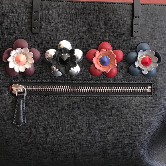 SOLD Fendi Tote Bag with Flowers like new - Picture 2 of 8